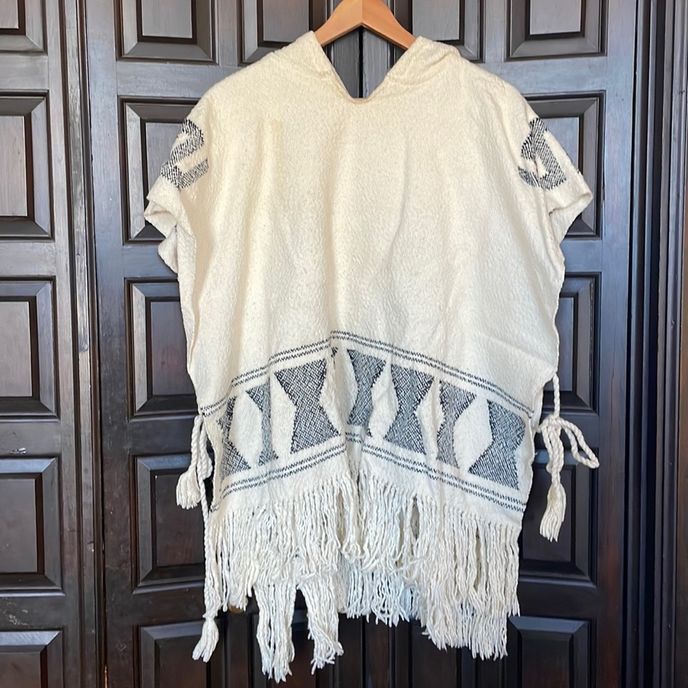 Ulla Johnson poncho